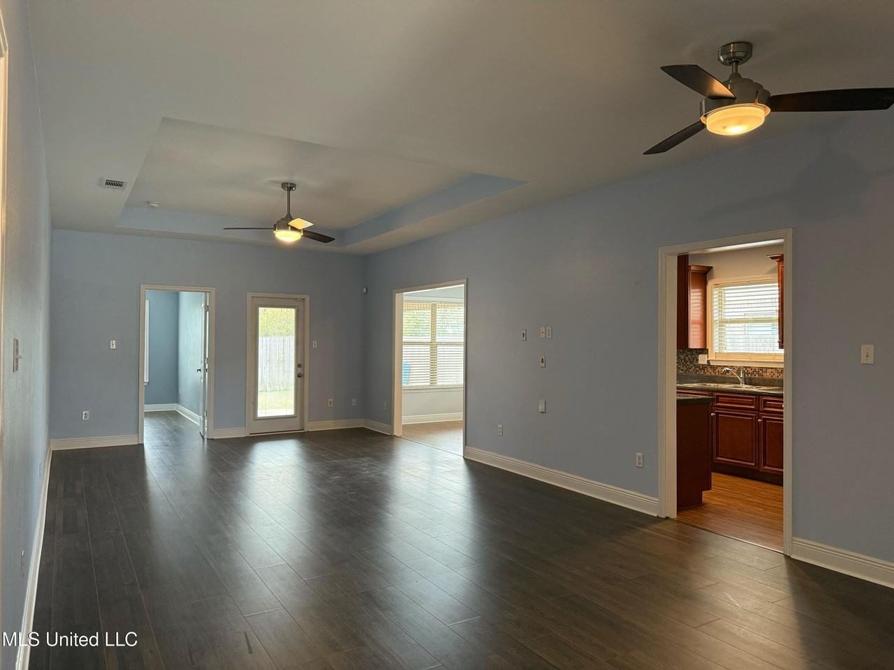 17355 Palm Ridge Dr - Photo 3 of 20