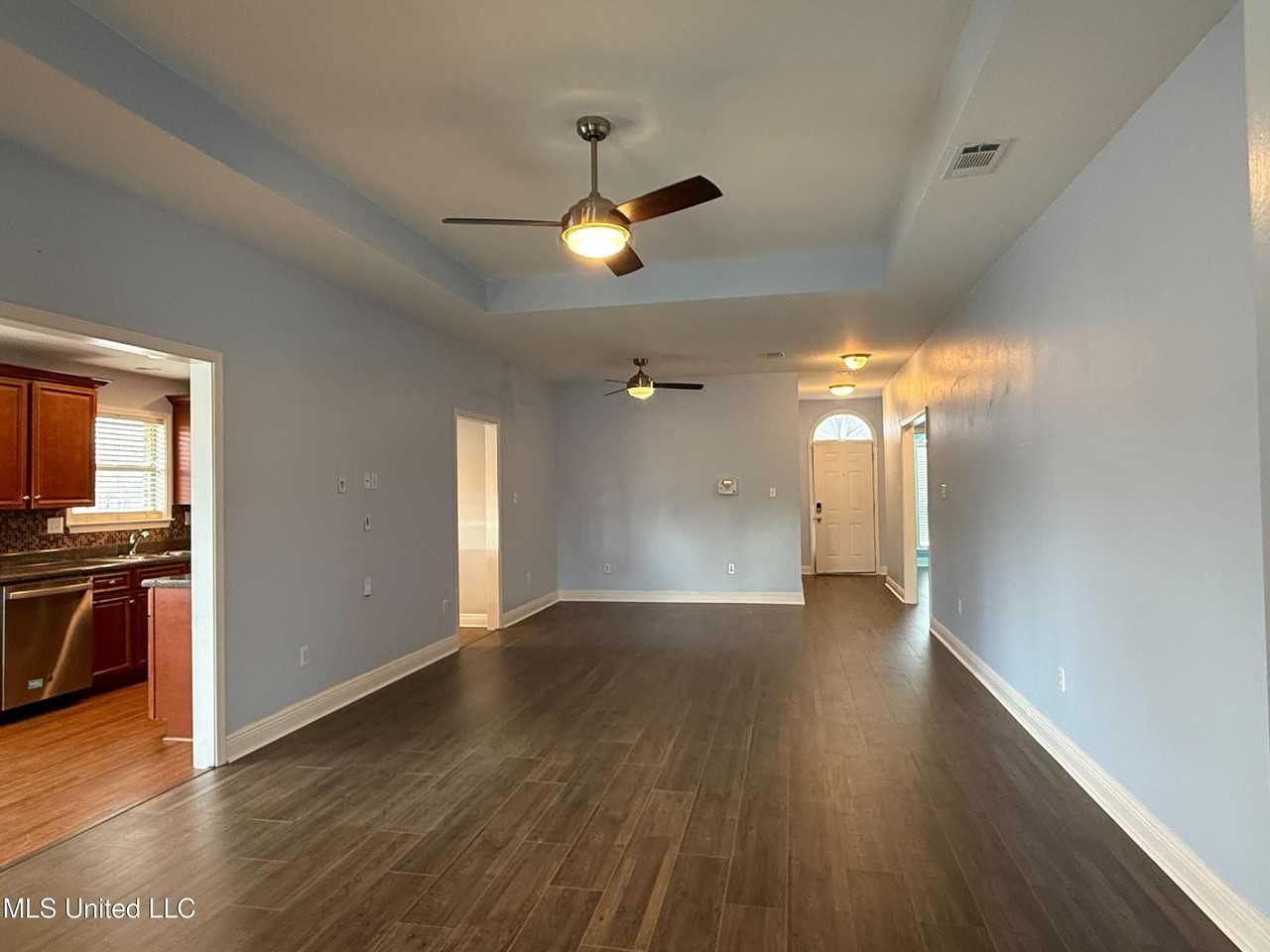 17355 Palm Ridge Dr - Photo 4 of 20