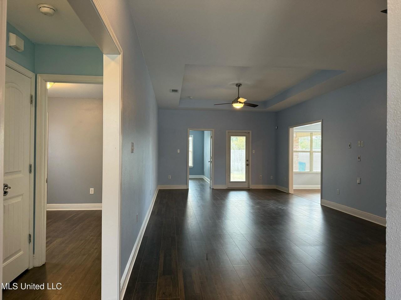 17355 Palm Ridge Dr - Photo 5 of 20