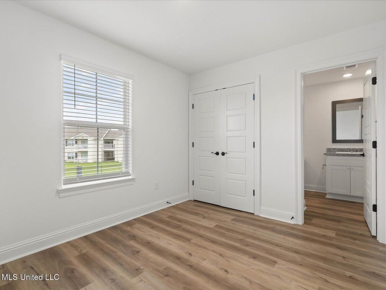 14966 Rowan Oak St - Photo 6 of 14