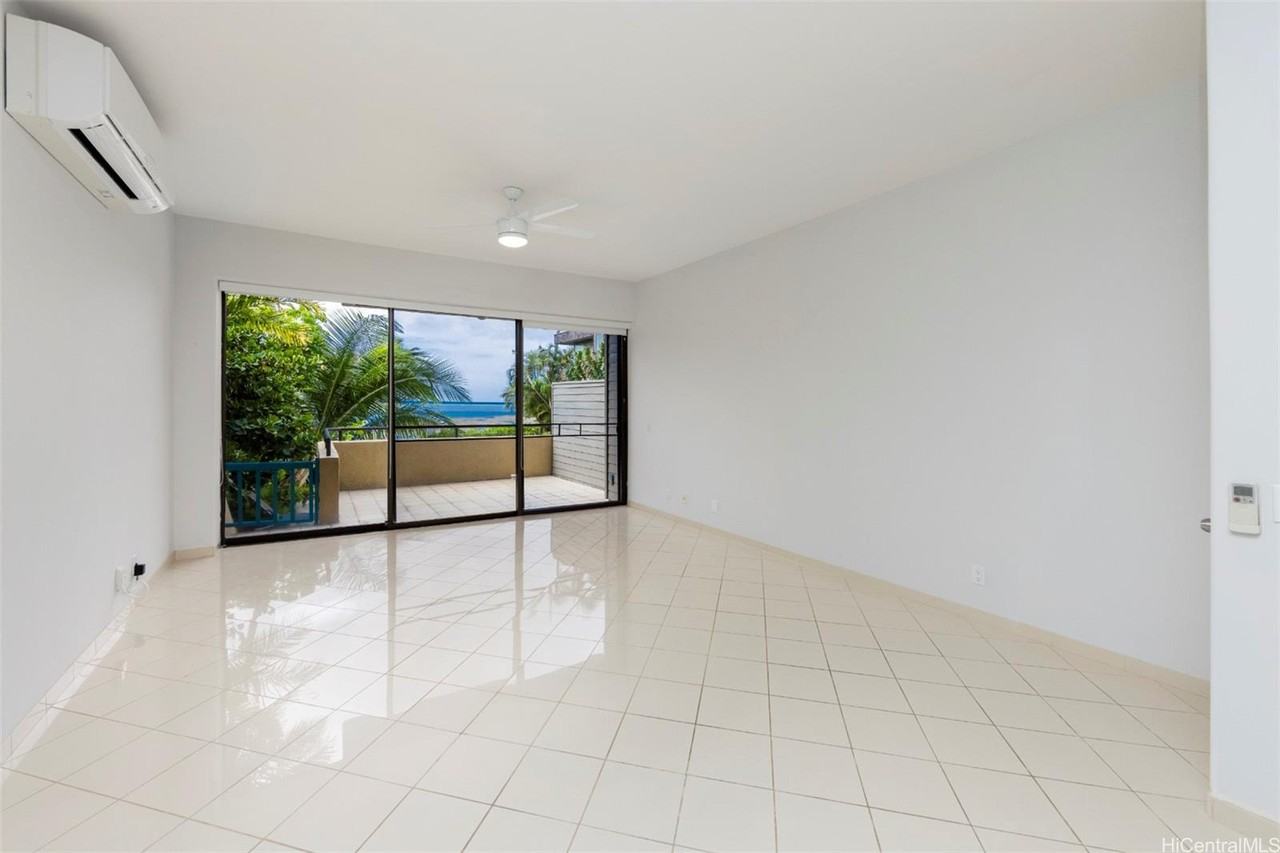 125 Maunalua Ave Apt A #9 - Photo 4 of 25