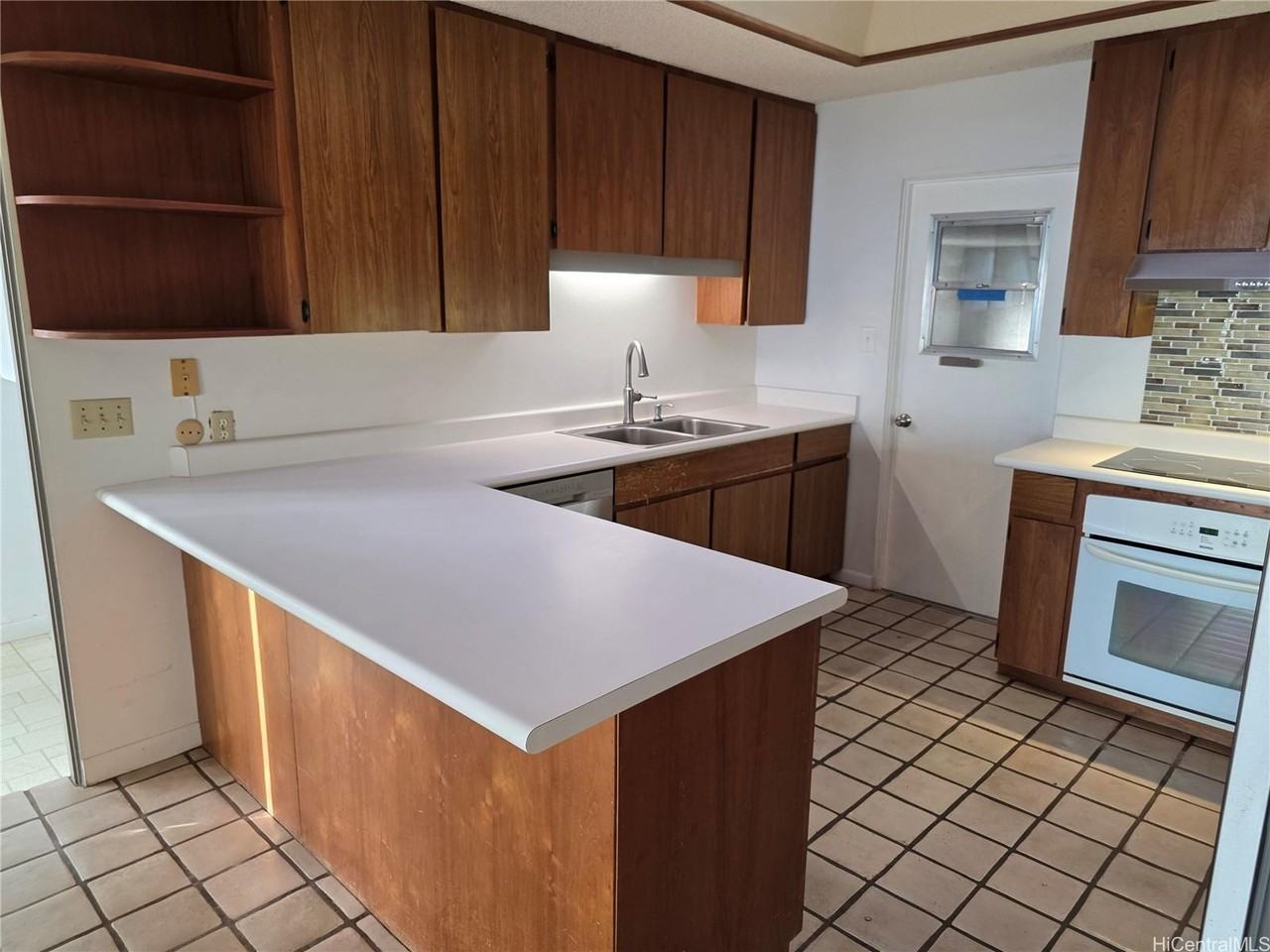 2380 Halekoa Dr - Photo 3 of 19