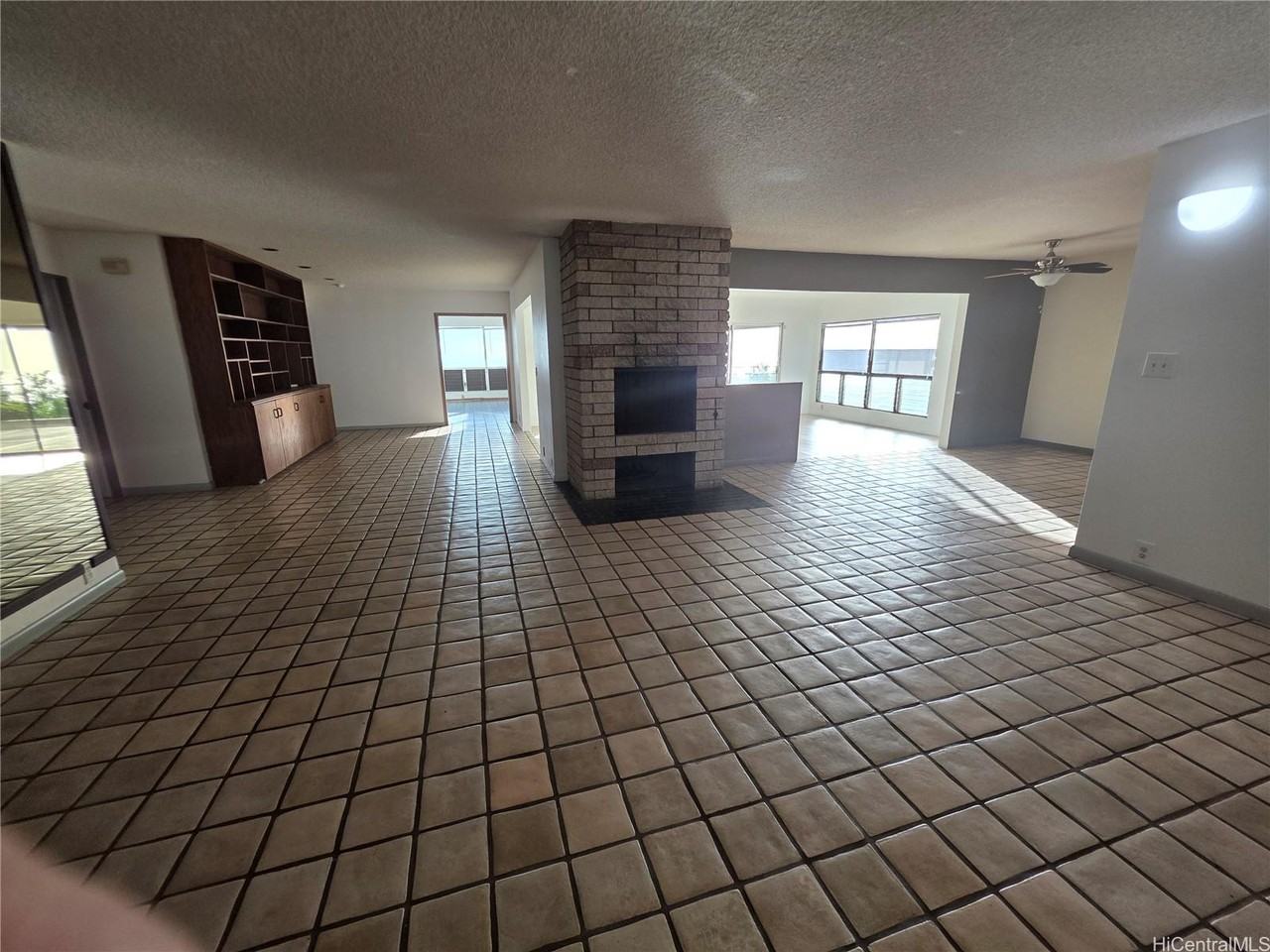 2380 Halekoa Dr - Photo 7 of 19