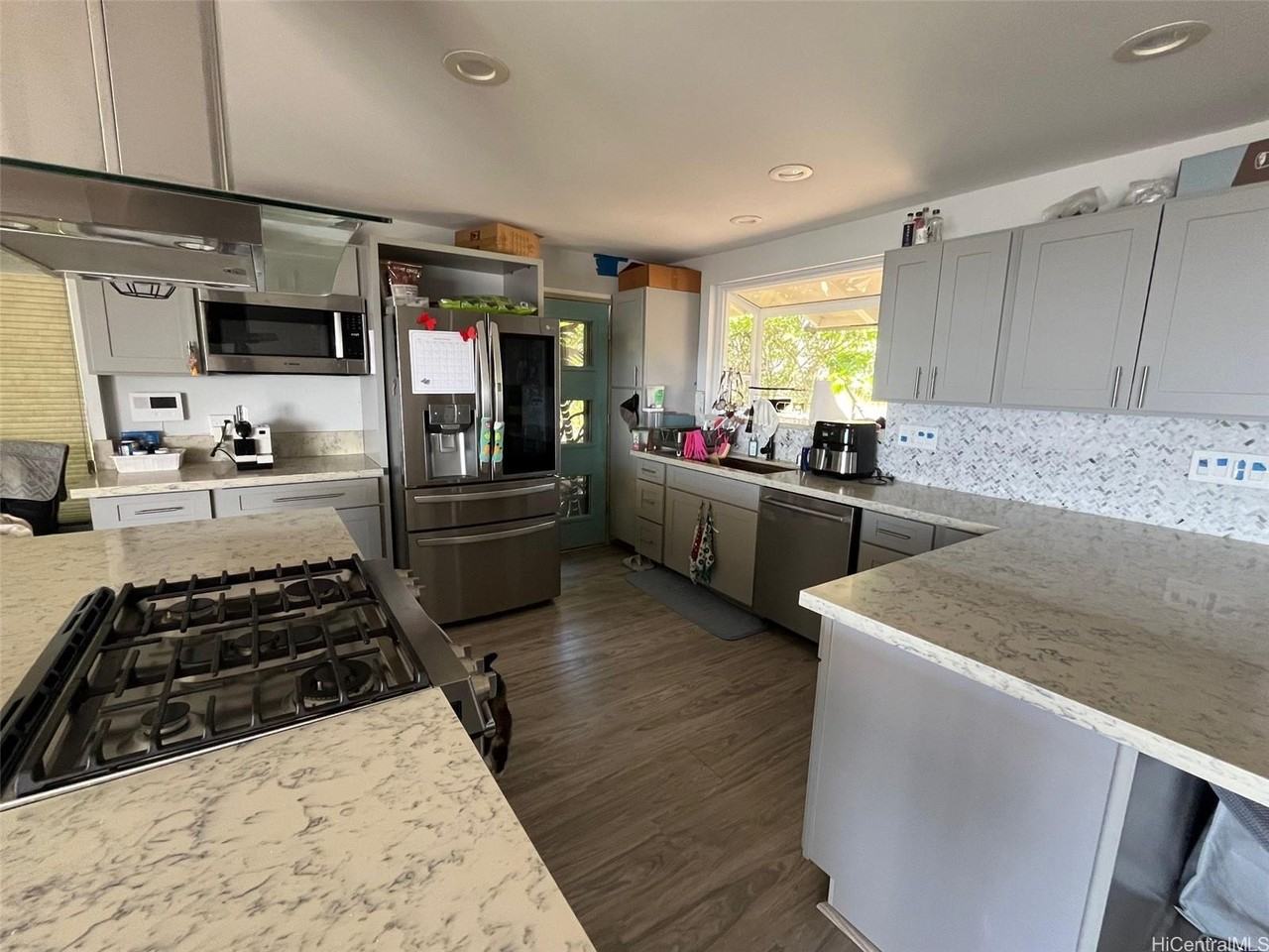 1605 Quincy Pl - Photo 3 of 24