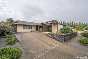 featured image of 94-262 Keaolani St