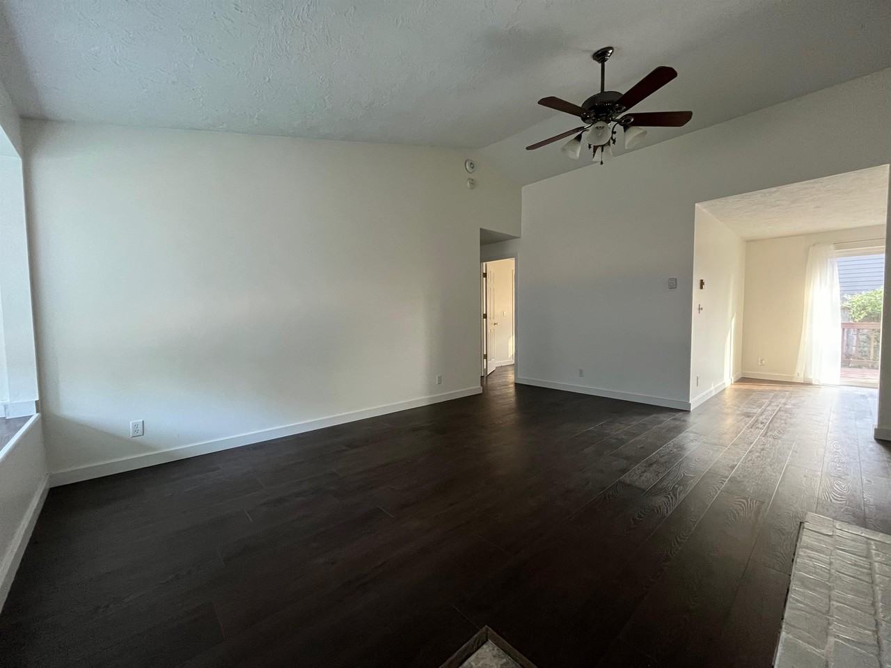 6845 F St - Photo 4 of 29