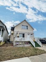 featured image of 1224 W 15th Ave