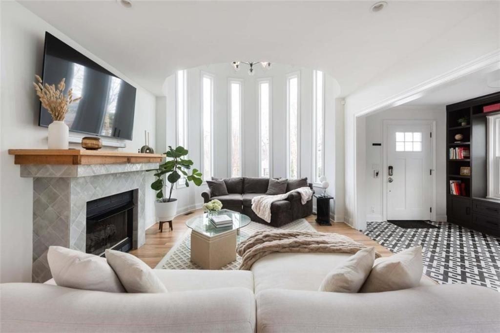 467 Stovall St Se - Photo 7 of 25