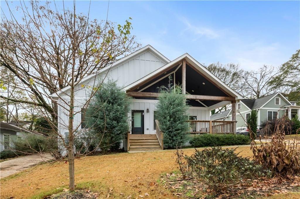 1393 Glenwood Ave Se - Photo 5 of 50