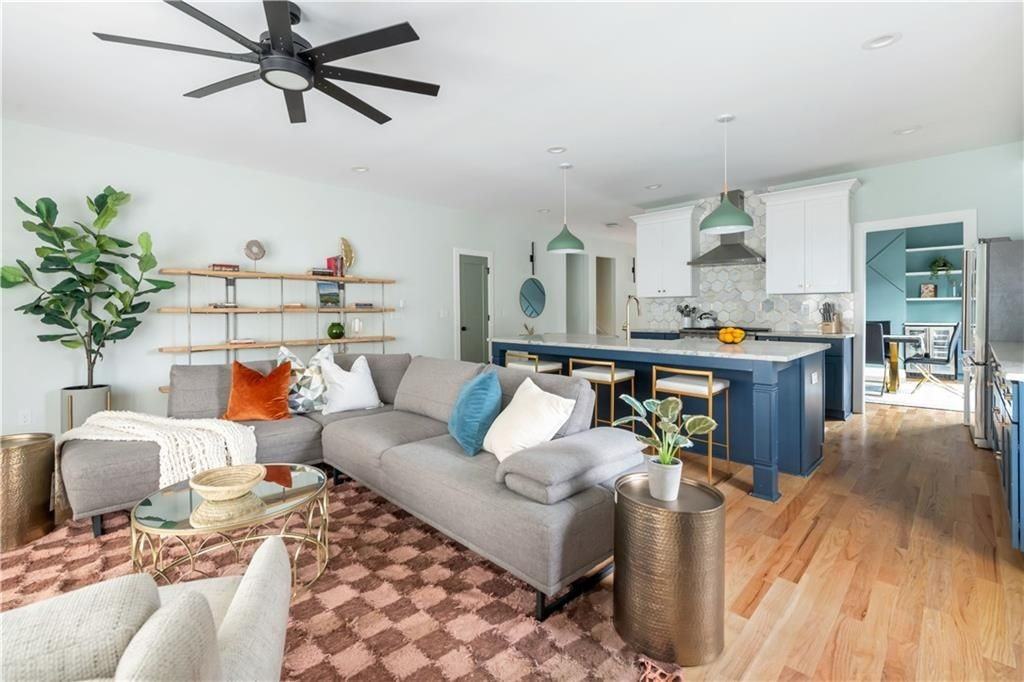 1393 Glenwood Ave Se - Photo 7 of 50