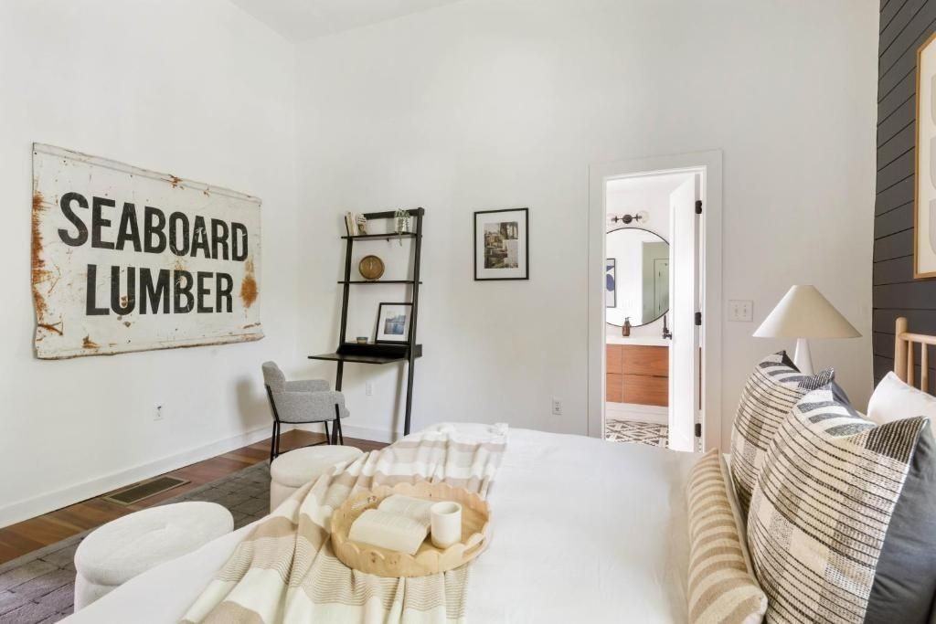 685 Wylie St Se - Photo 5 of 20