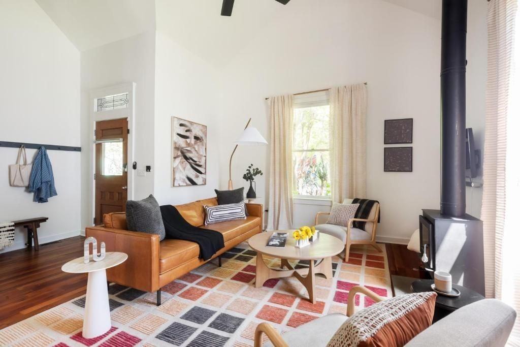 685 Wylie St Se - Photo 6 of 20