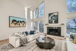 featured image of 4438 Glengary Dr Ne