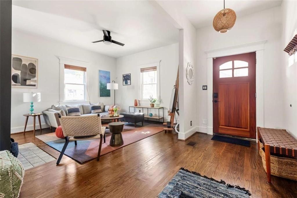 1024 Kirkwood Ave Se - Photo 7 of 38