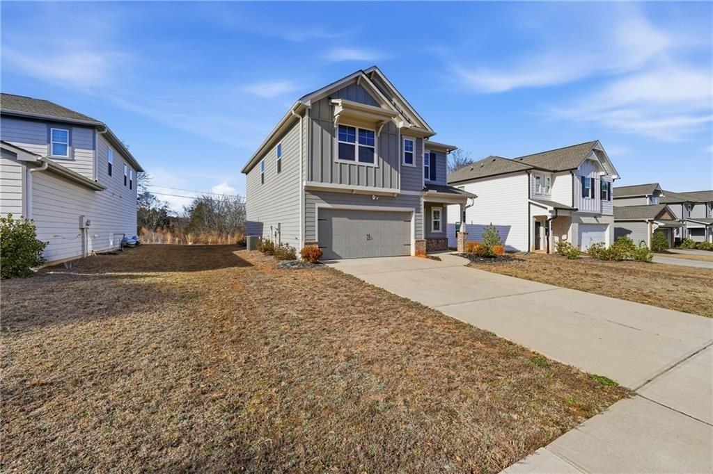 21 Golden Eagle Pkwy - Photo 2 of 50