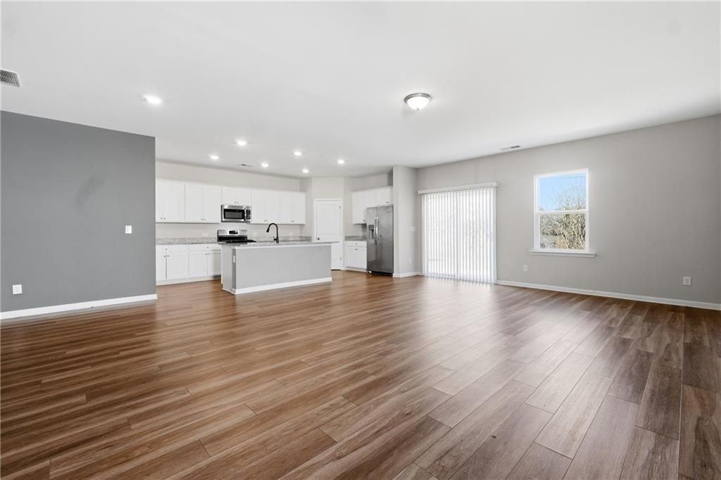 21 Golden Eagle Pkwy - Photo 6 of 50