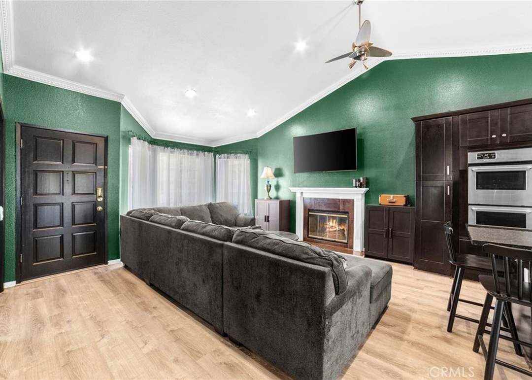 4852 Mount Abbott St - Photo 4 of 13