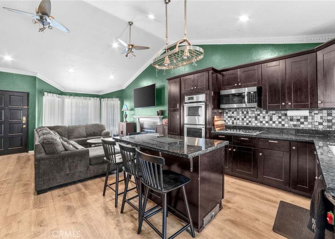 4852 Mount Abbott St - Photo 5 of 13