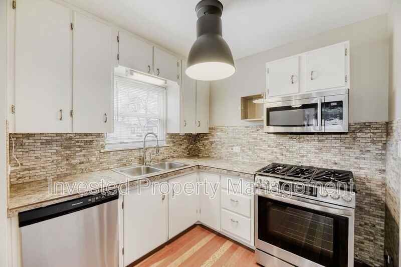 4670 S Washington St - Photo 6 of 18