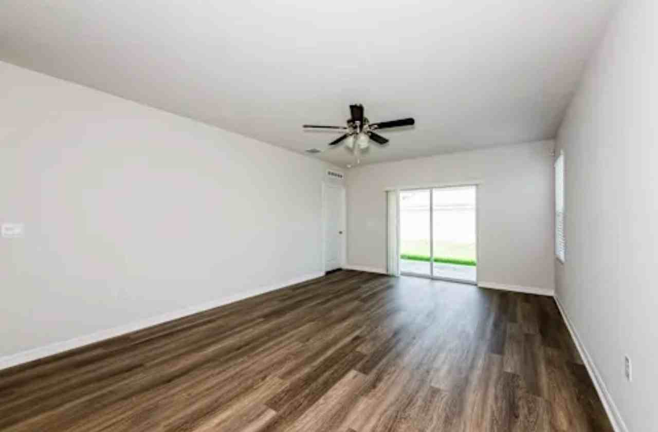 8026 Majestic Palms Ct - Photo 2 of 10