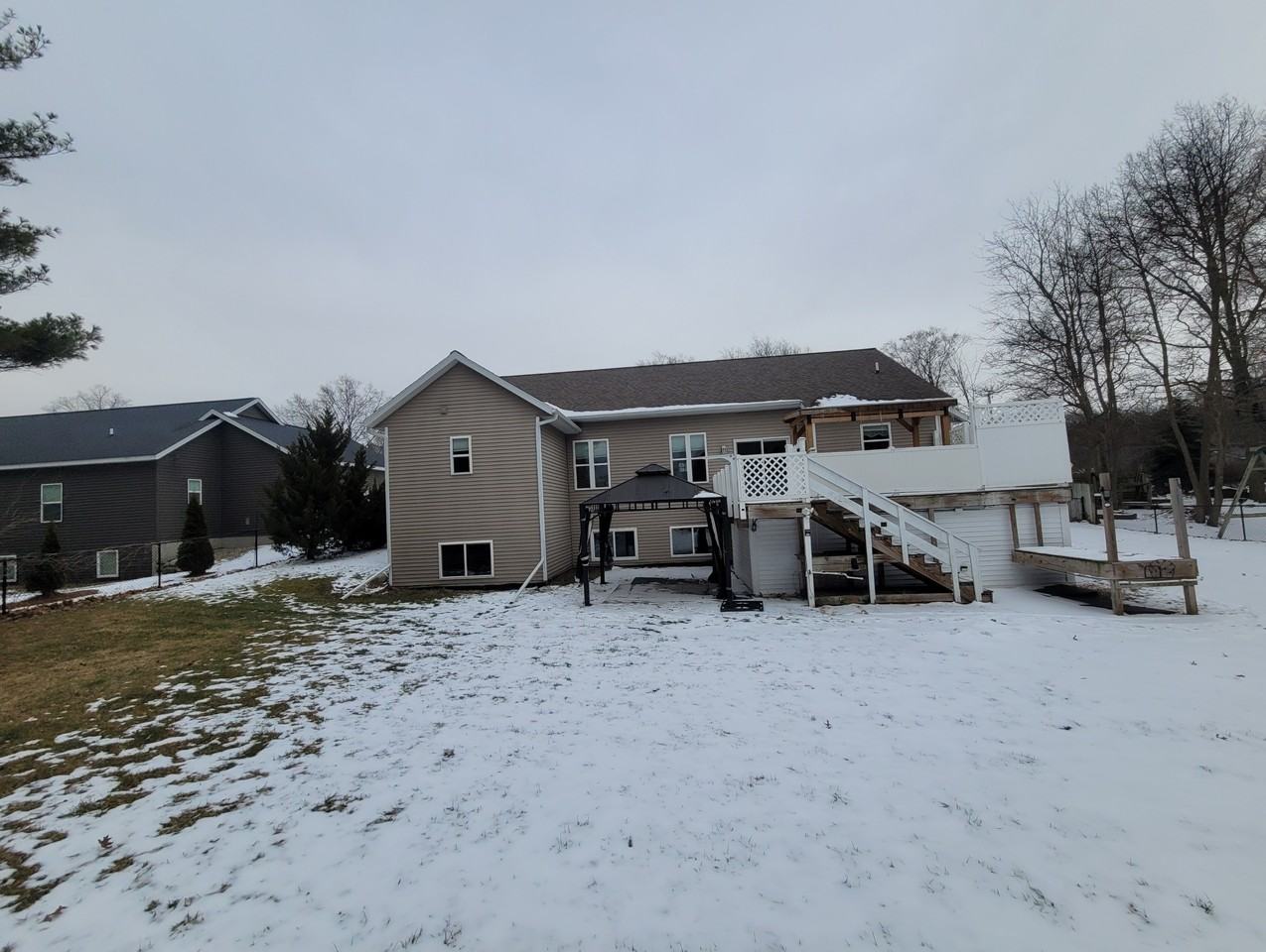 770 144th Ave - Photo 3 of 29