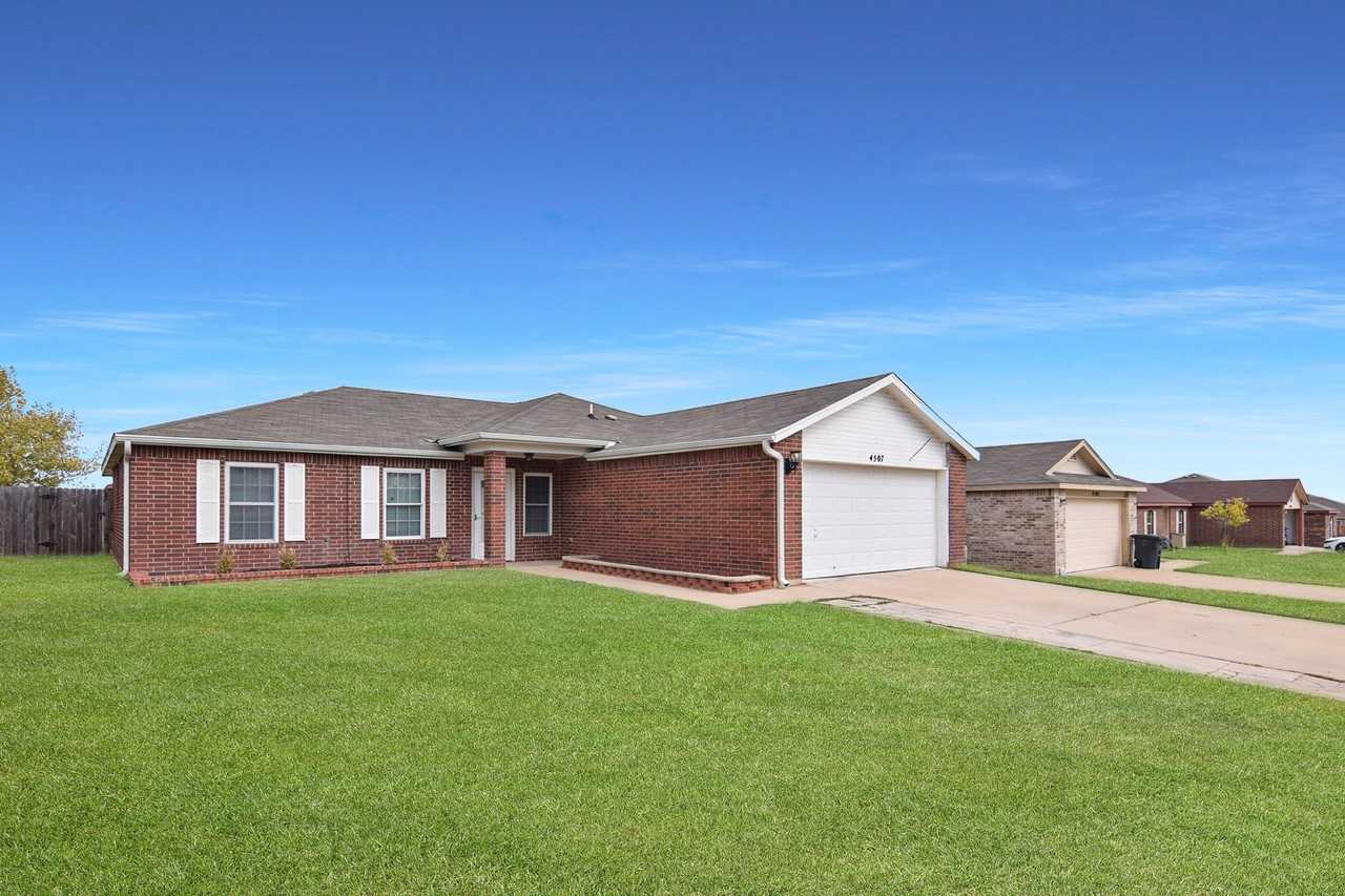 4507 Hank Dr - Photo 3 of 23