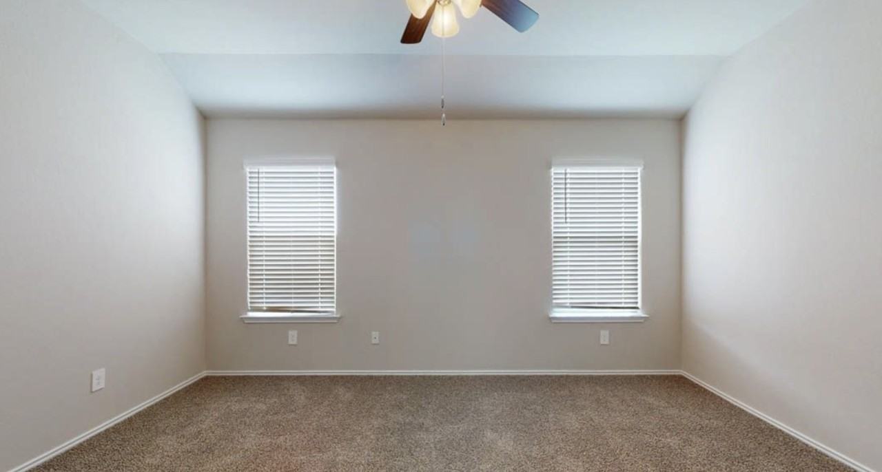 1443 Merritt St - Photo 7 of 12