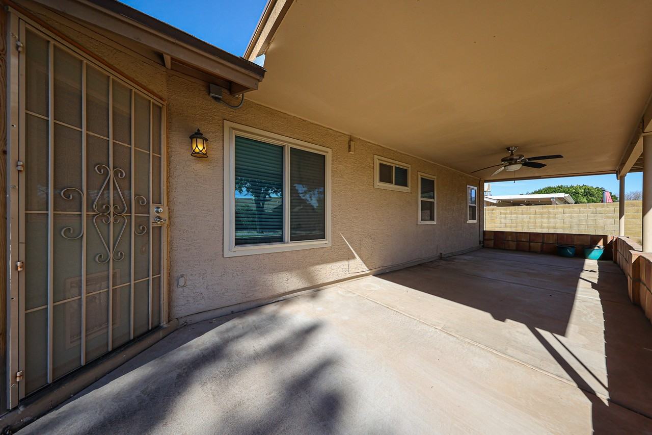 4583 W Elgin St - Photo 4 of 46