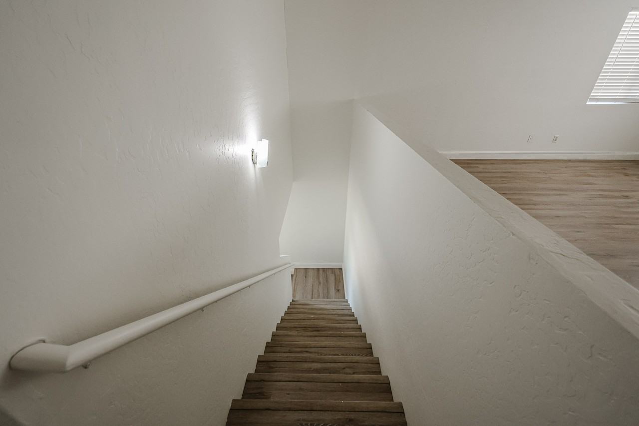 7315 S 30th Ave - Photo 4 of 33