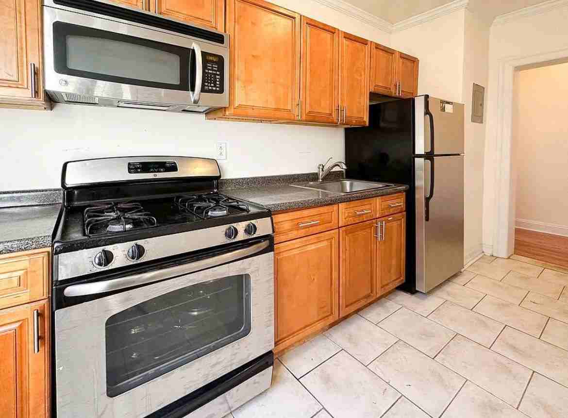 1500 Overing St #3423 - Photo 2 of 4