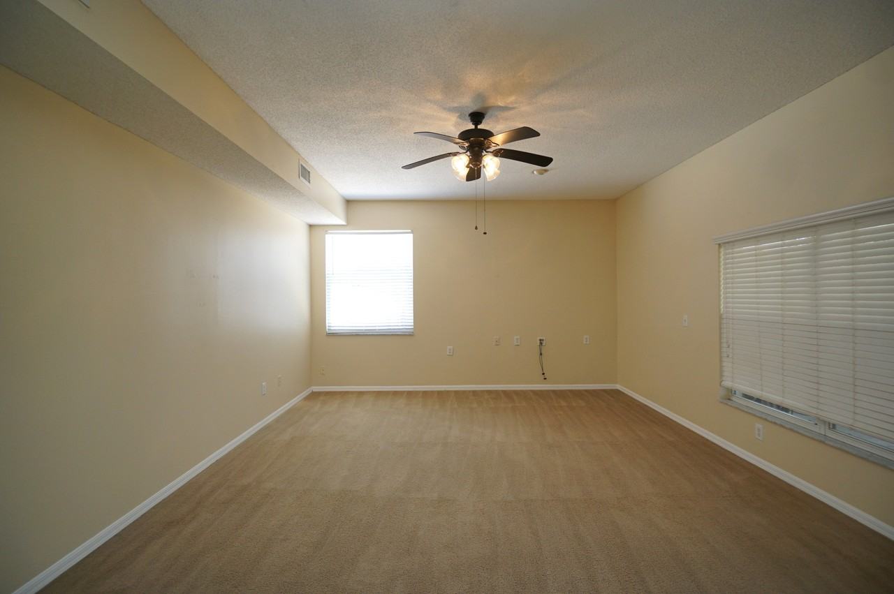 10905 Capstan Lake Dr - Photo 6 of 41