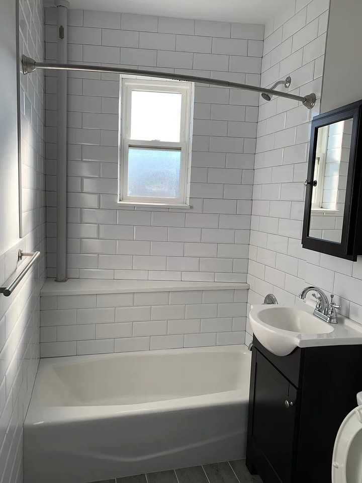 2 Lockwood Ave #4E - Photo 7 of 8