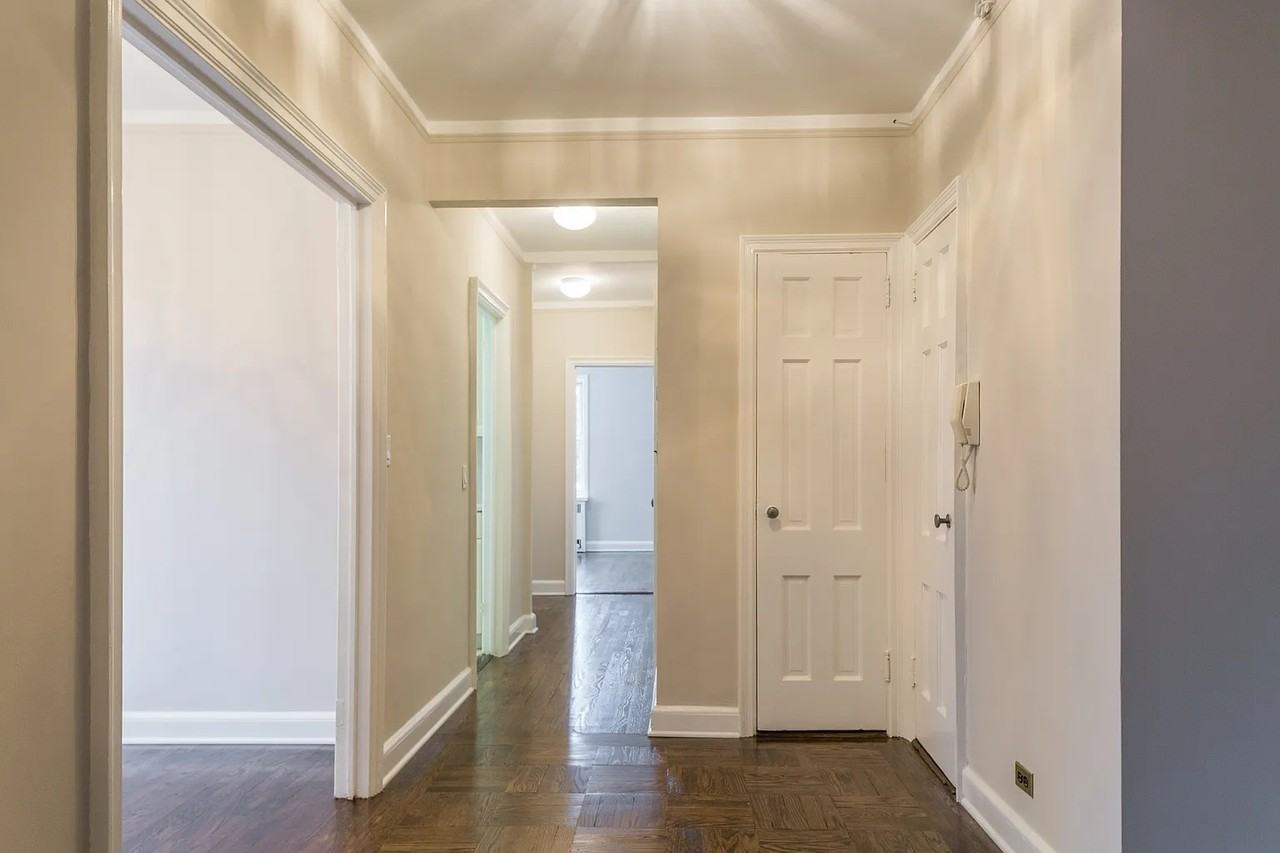 4 Midland Gdns #1H - Photo 4 of 11