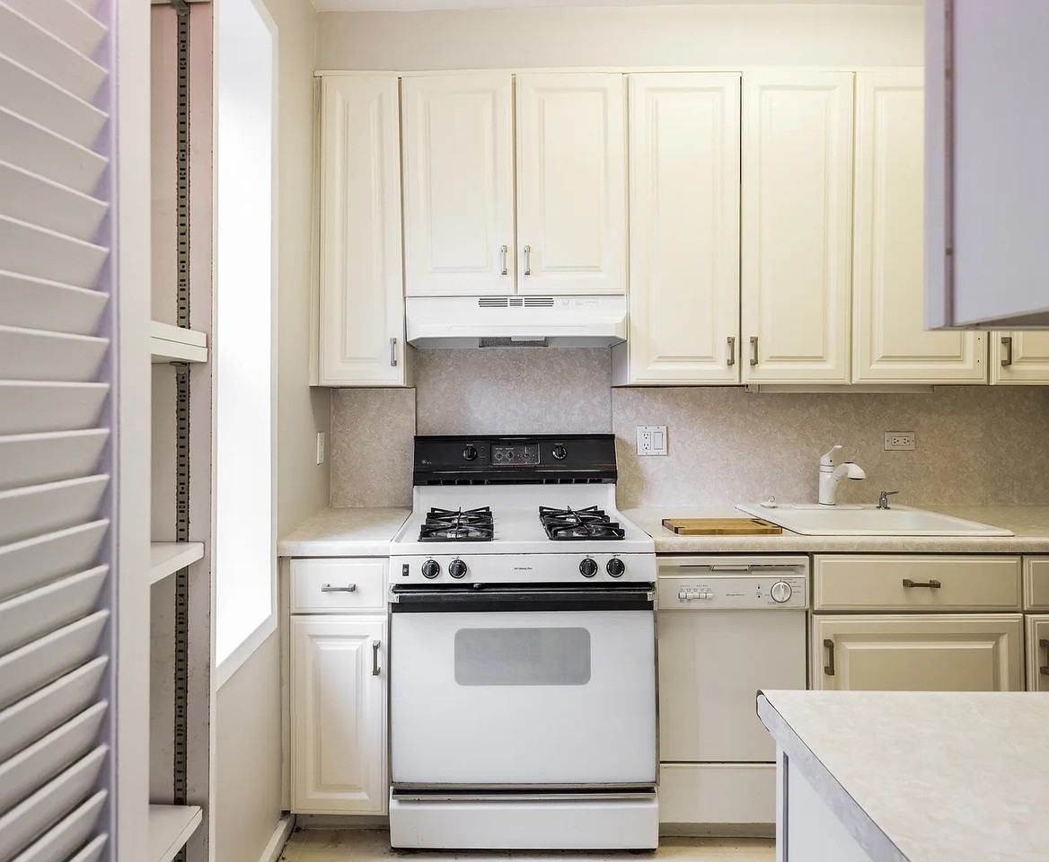 4 Midland Gdns #1H - Photo 7 of 11