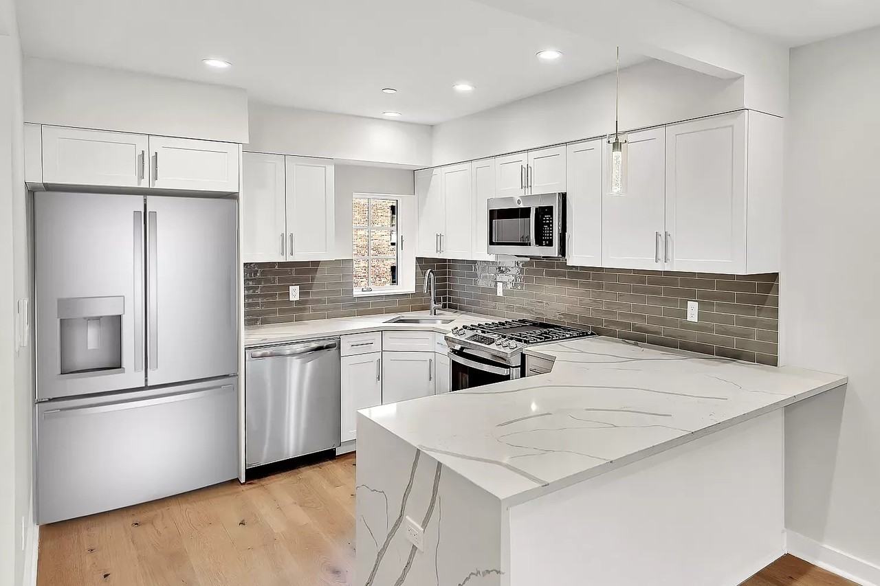 3122 29th St #8 - Photo 2 of 8