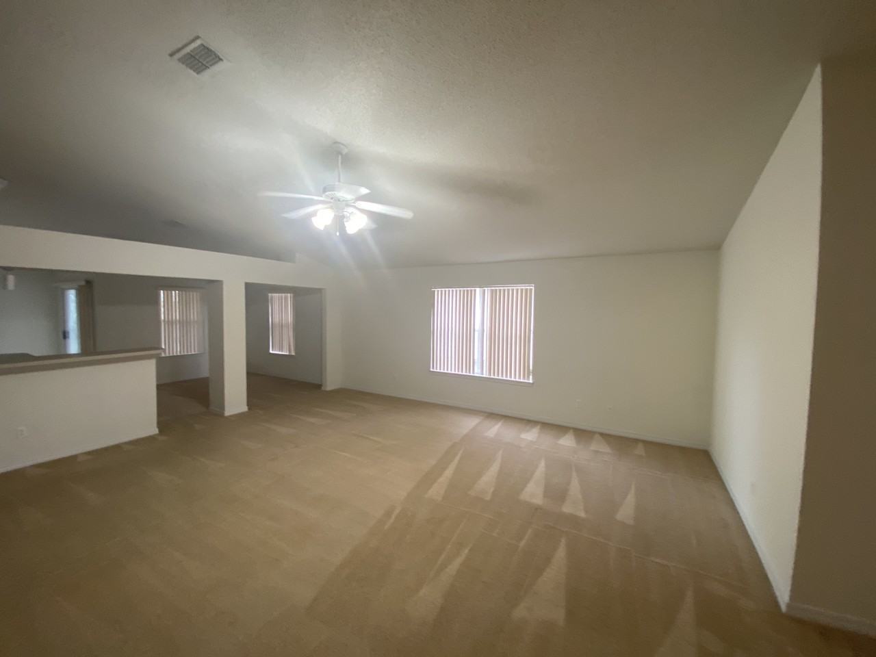 116 Sandstone Trl - Photo 4 of 16