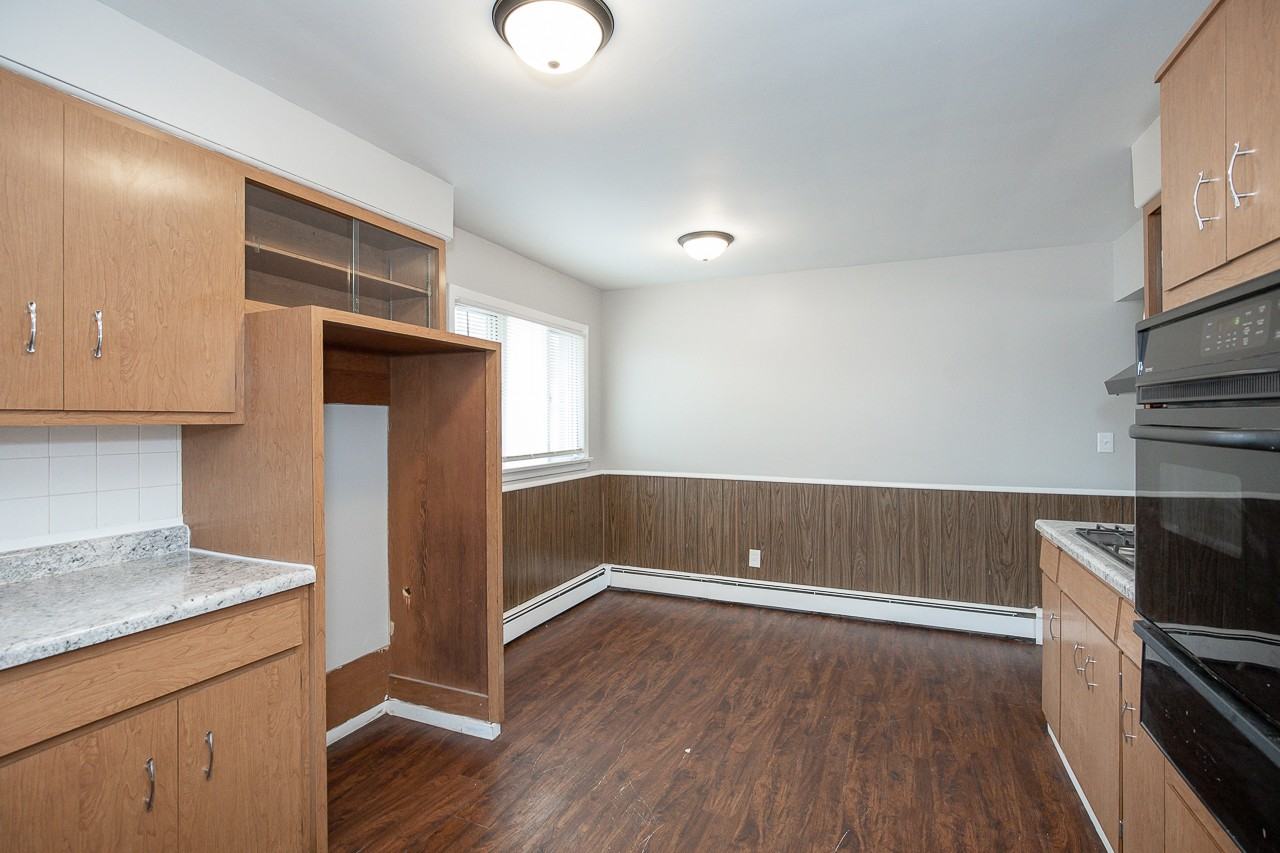 21920 Miller Ave - Photo 6 of 27