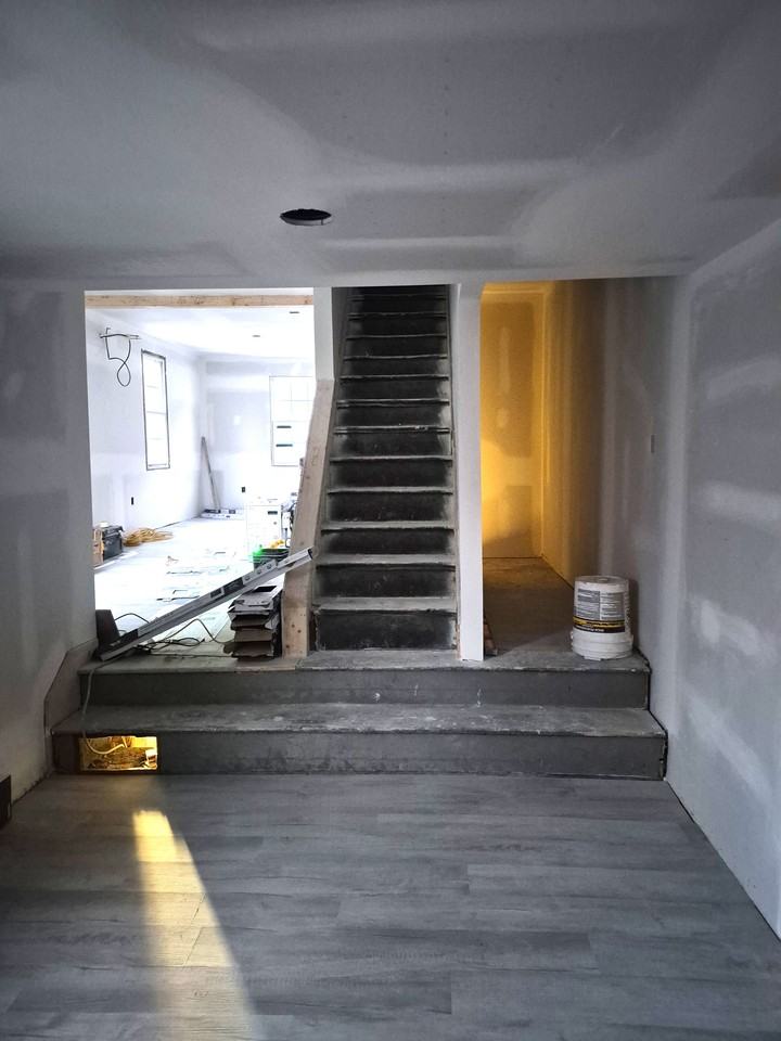 402 Beaver St - Photo 2 of 14