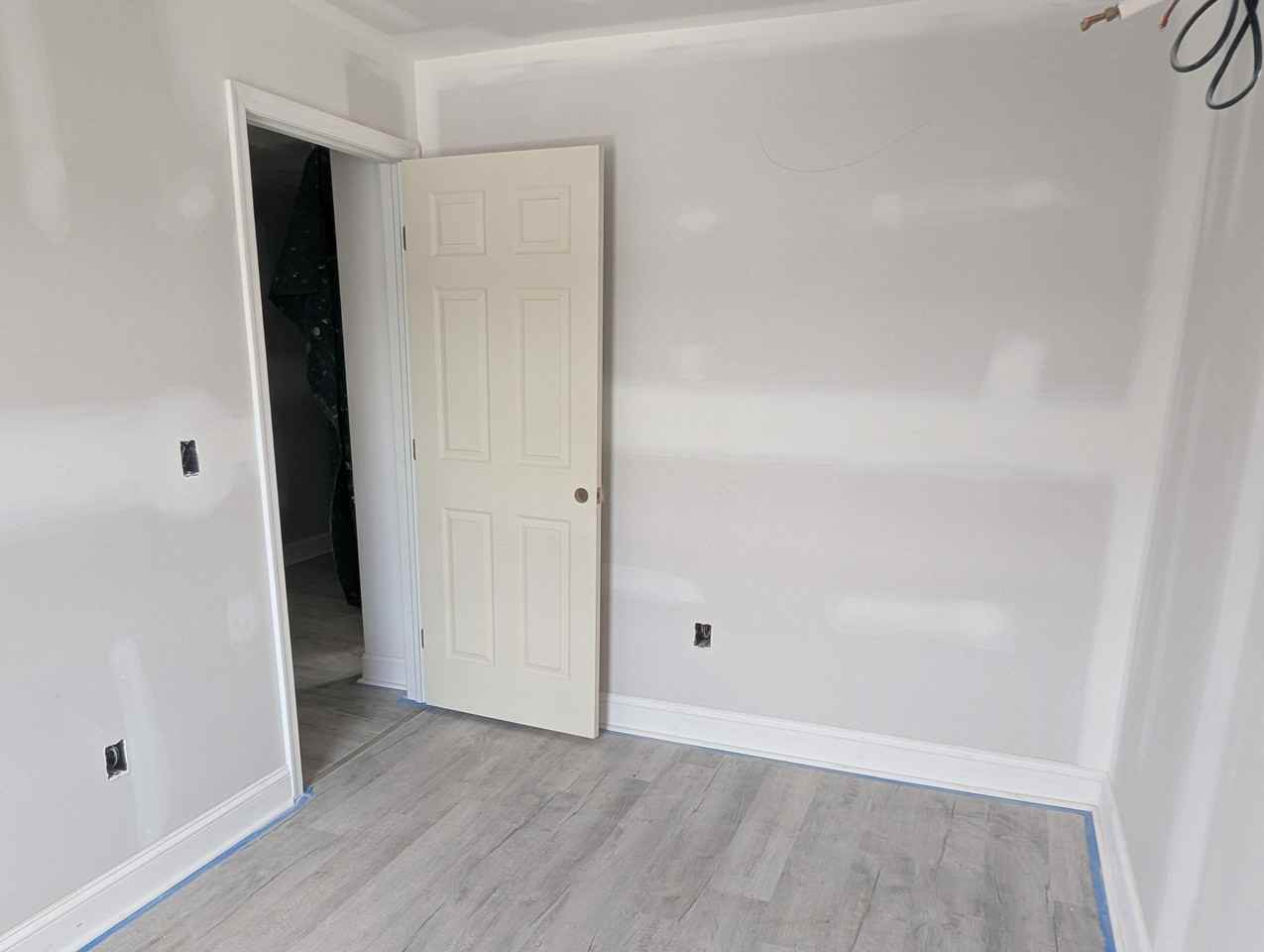 402 Beaver St - Photo 4 of 14