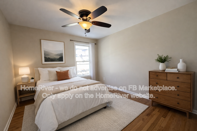 300B S 11th St - Photo 3 of 9