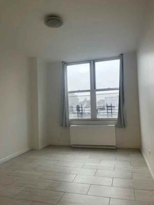 80 Elizabeth St #HHA - Photo 3 of 4