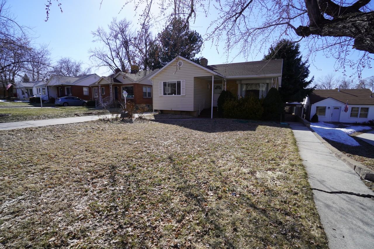 3431 Eccles Ave #A - Photo 2 of 26