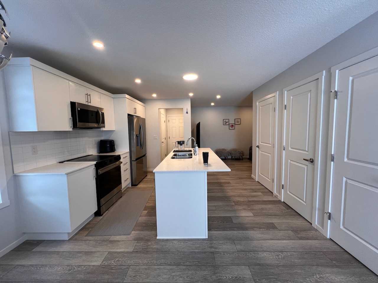 1114 Crestview Terr - Photo 6 of 39