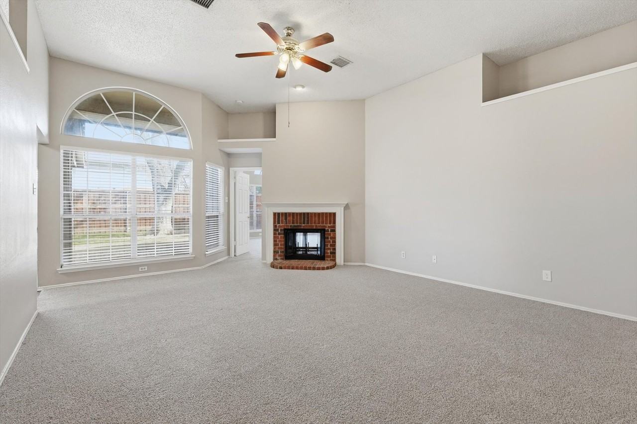 8701 Mystic Trl - Photo 7 of 28