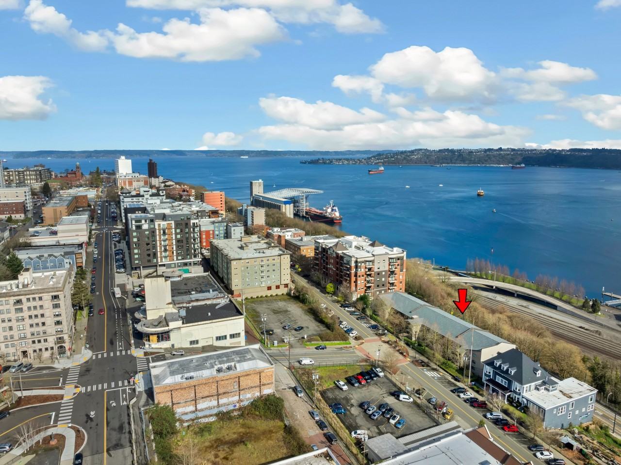 525 Broadway - Photo 2 of 15