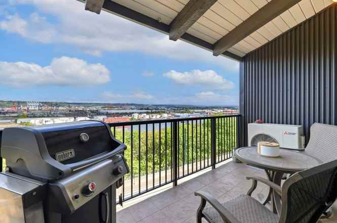 525 Broadway - Photo 5 of 15