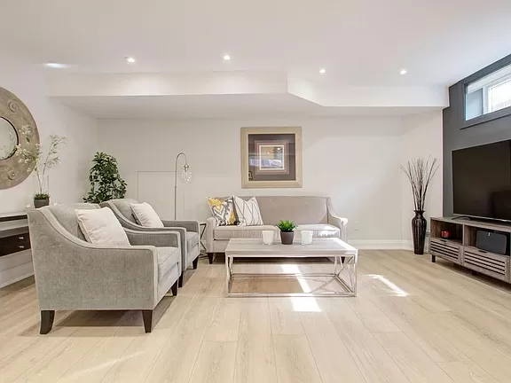 2230 E Ocean Blvd - Photo 5 of 15