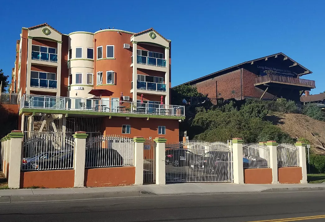 2230 E Ocean Blvd - Photo 7 of 15