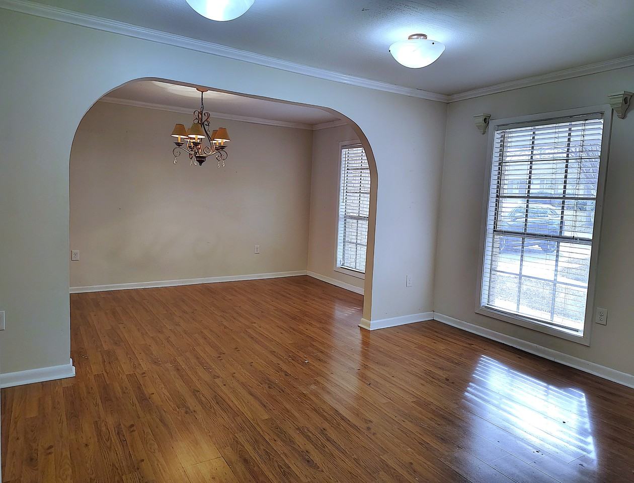 712 Huntindon Rd - Photo 5 of 30