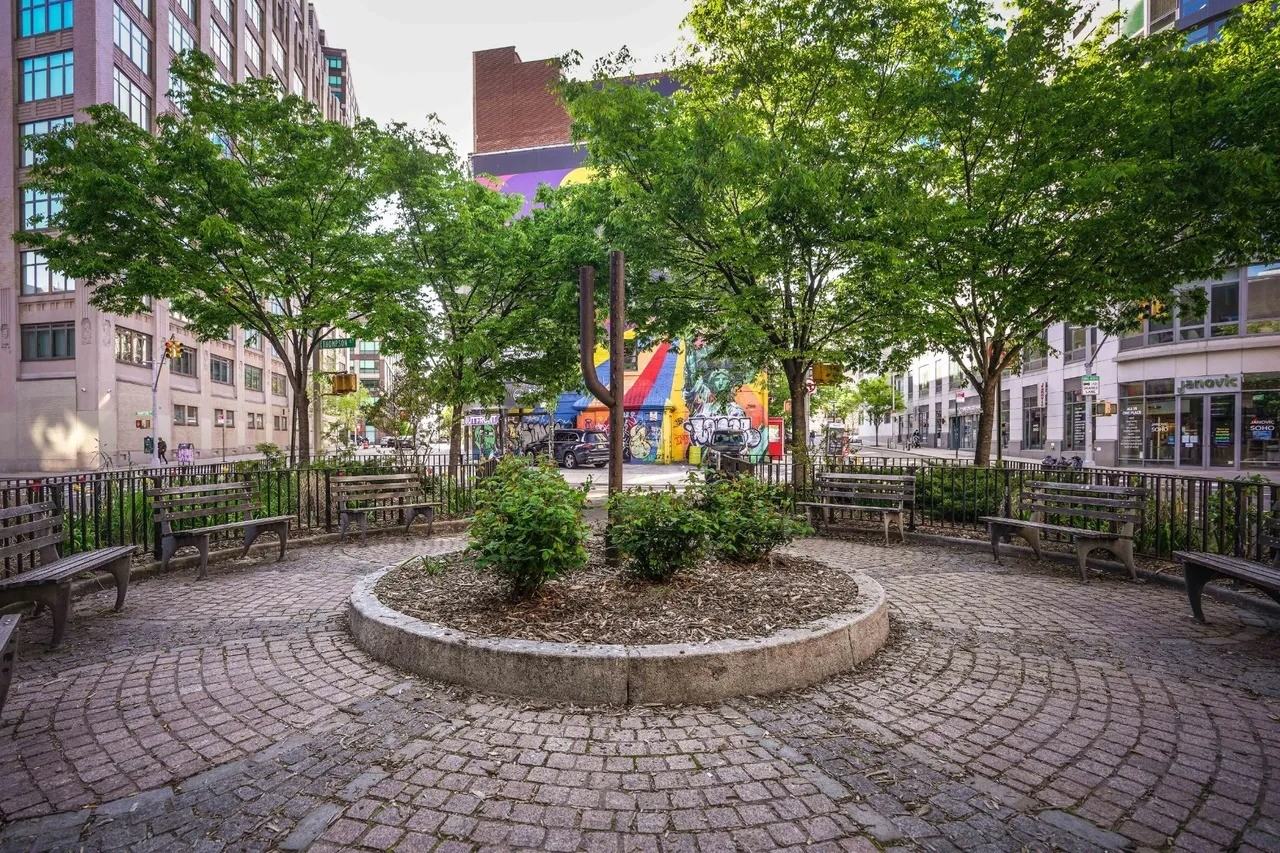 57 Thompson St - Photo 2 of 5